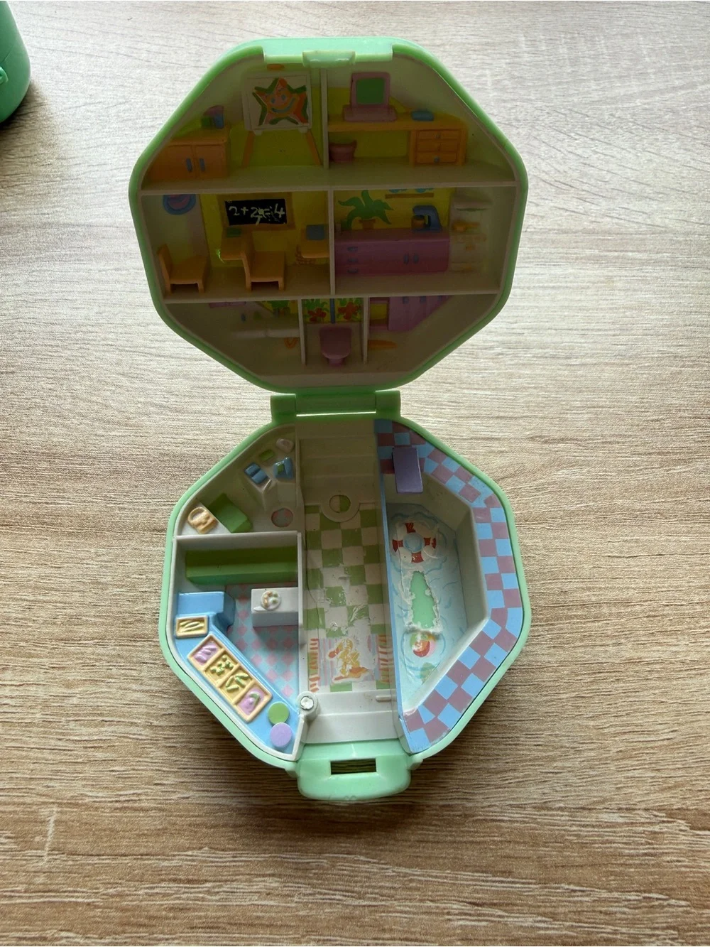 1990 Polly’s school - vintage poor condition